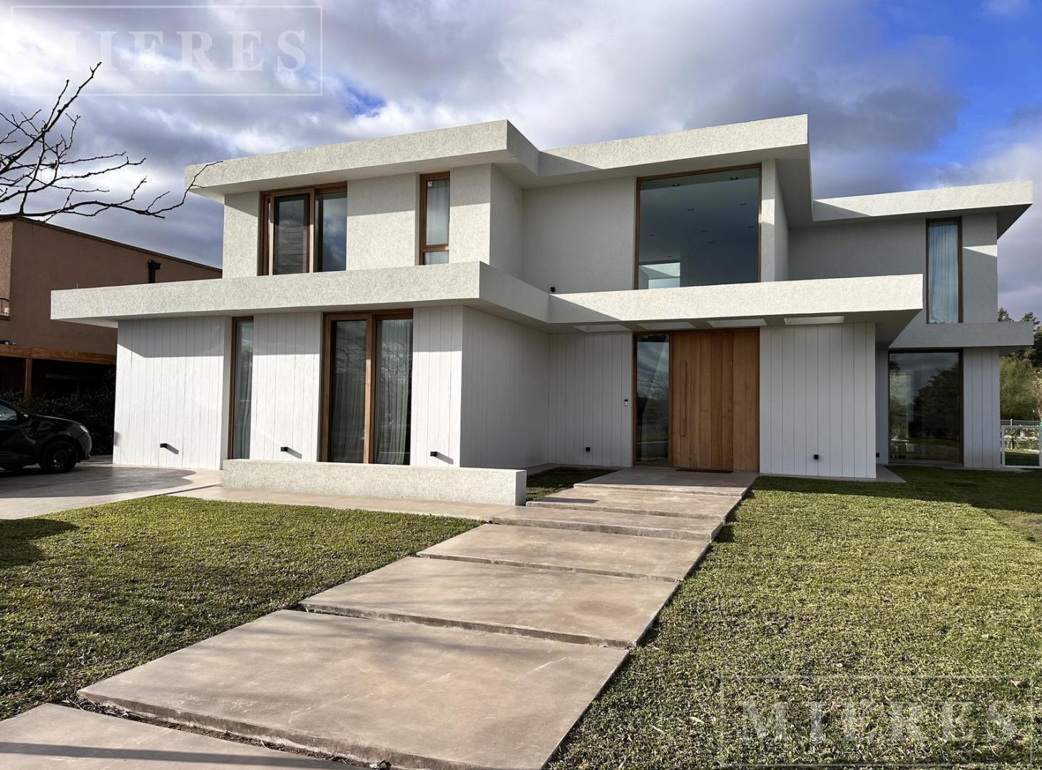 Foto de Casa a la laguna en Alquiler de Verano en El Encuentro, Bancalari., imagen 1