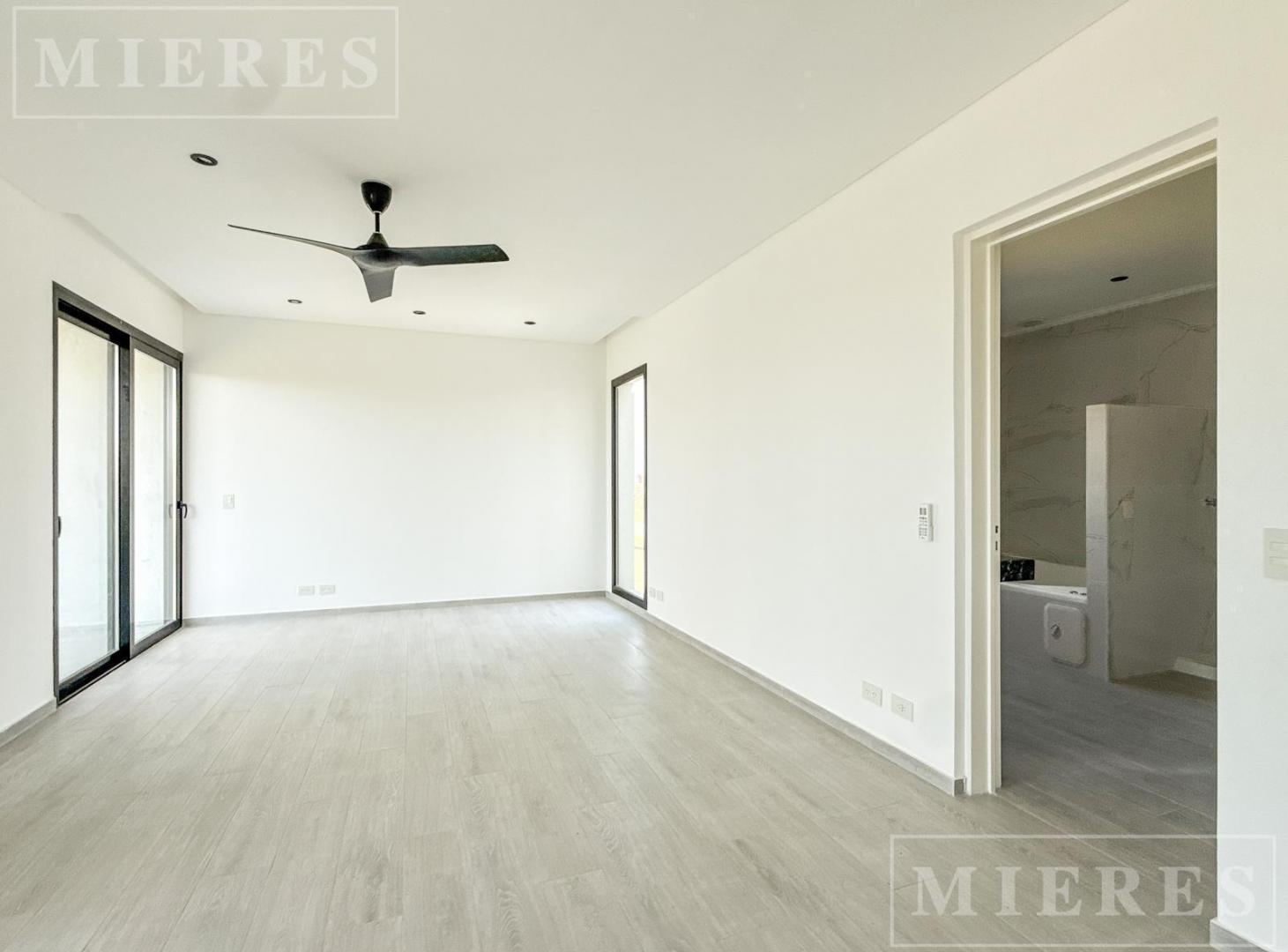 Foto de Casa en venta sobre lote interno Puertos Barrio Riberas, imagen 3