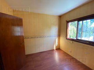 Foto de Casa Dúplex en Venta en Belén de Escobar, imagen 5