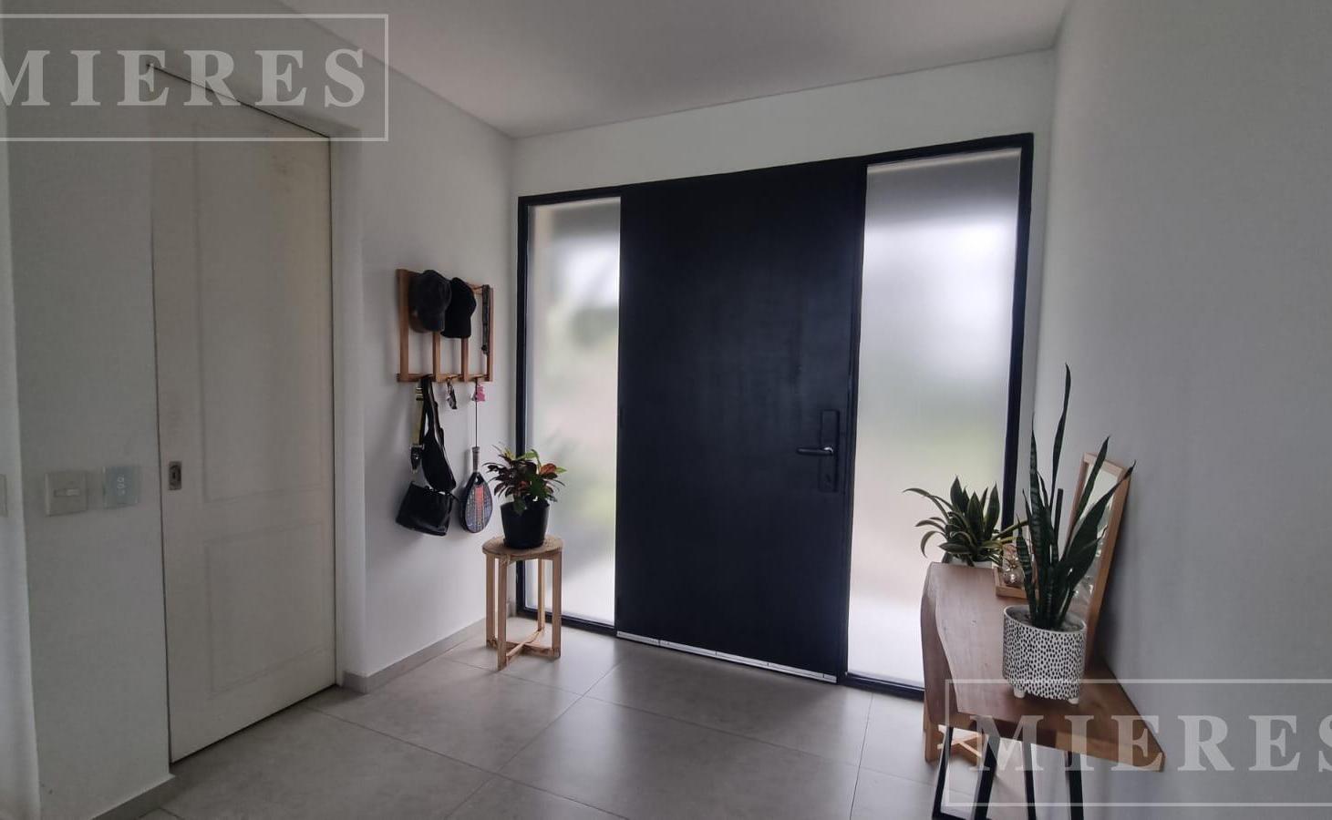 Foto de Casa en venta en el barrio Los Castaños, Nordelta, imagen 2