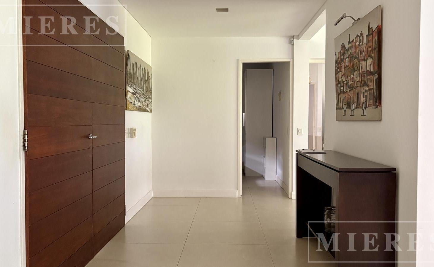 Foto de Casa en alquiler anual en Los Laureles, imagen 1