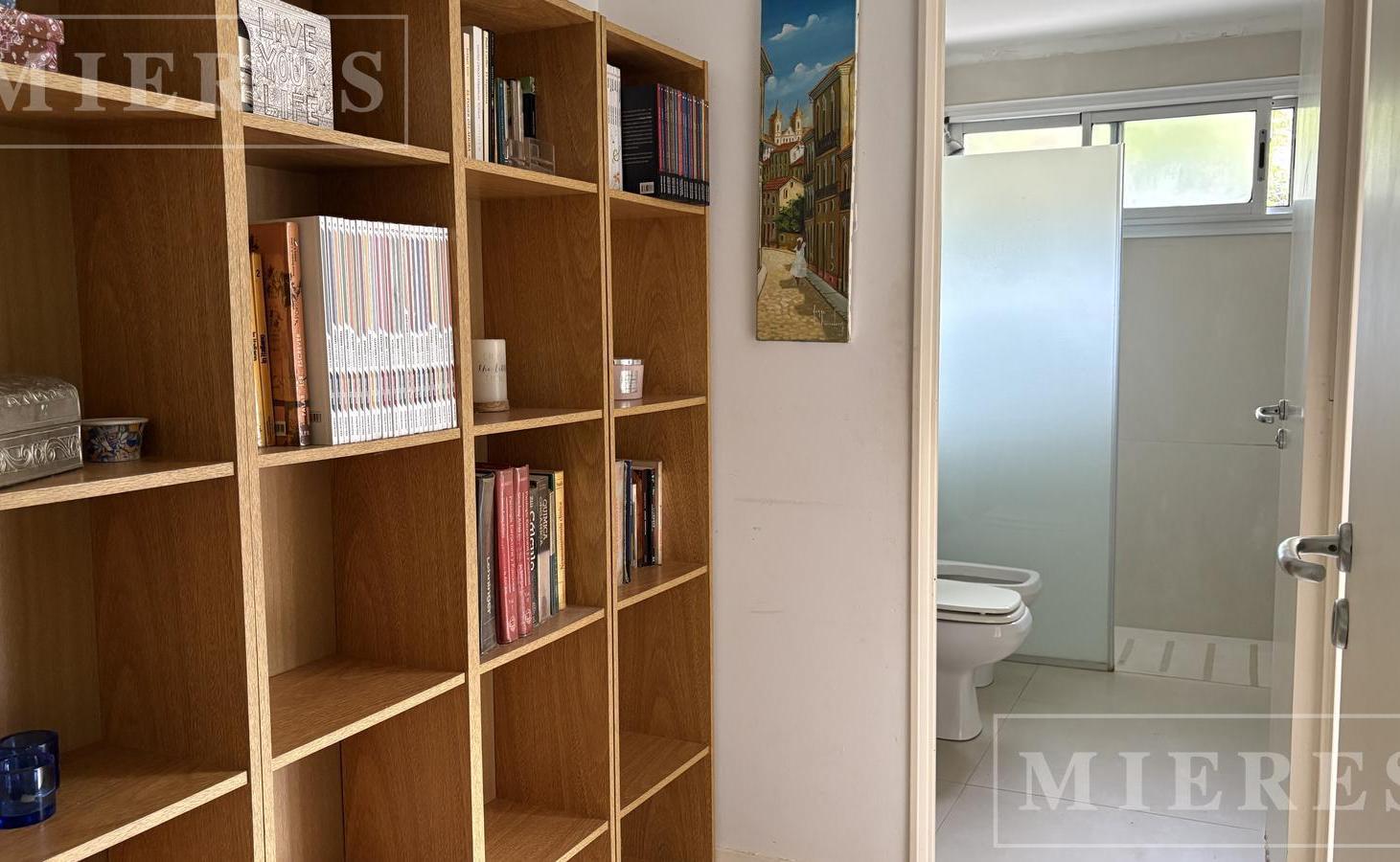 Foto de Casa en alquiler anual en Los Laureles, imagen 4