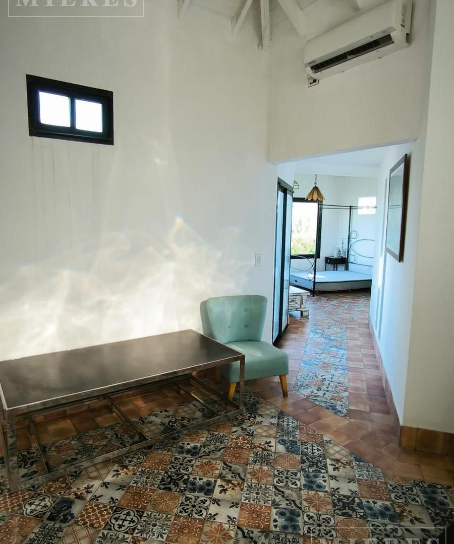 Foto de Casa en venta sobre lote a la laguna area 9 San Sebastian, imagen 3