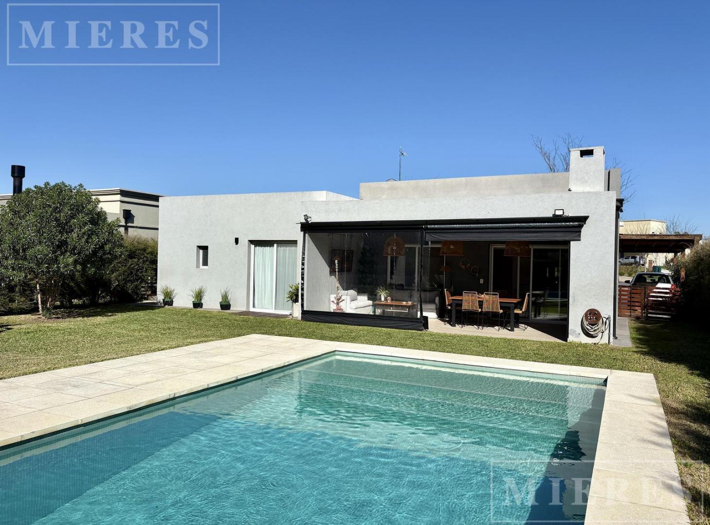Foto de Casa en venta sobre lote interno area 4 Barrio San Matias, imagen 1
