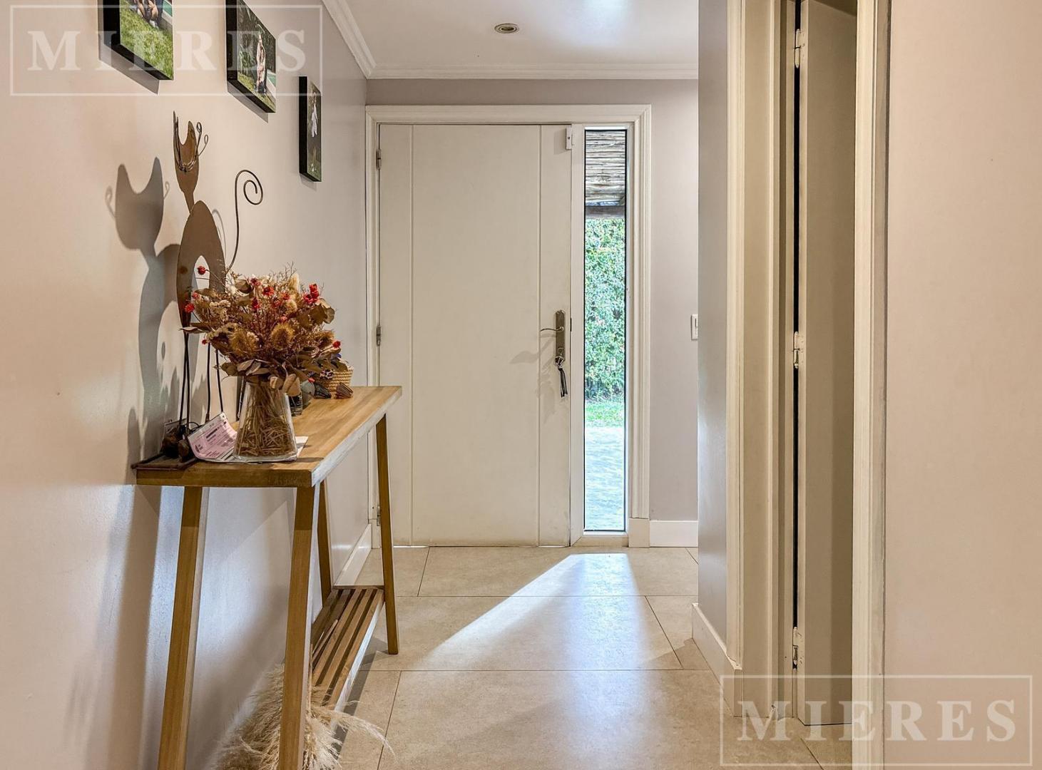 Foto de Muy linda casa en venta en el Barrio La Claridad., imagen 2