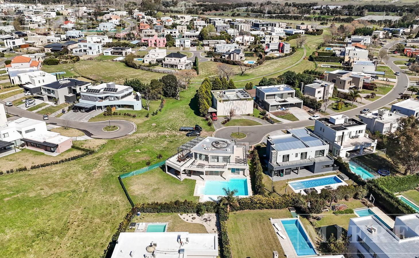 Foto de Casa en venta sobre lote interno en Barrio El Atardecer Haras Santa, imagen 5