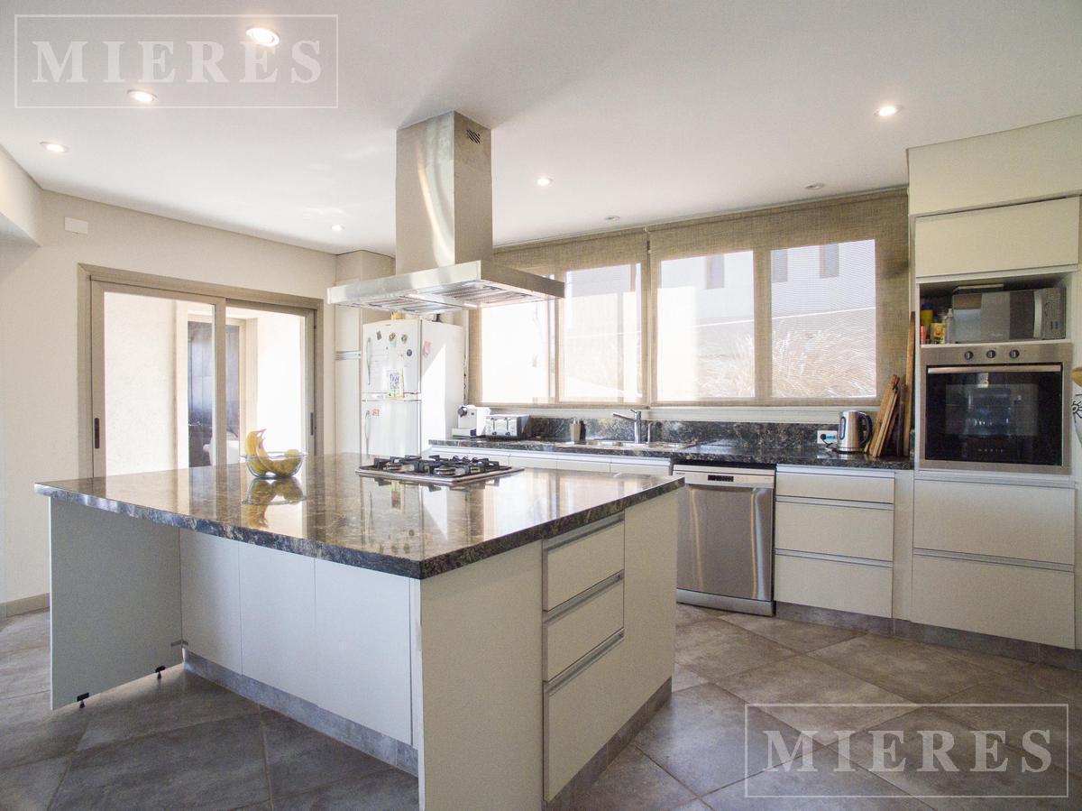 Foto de Casa en venta sobre lote al golf en Haras Santa Maria Barrio El Remanso, imagen 5
