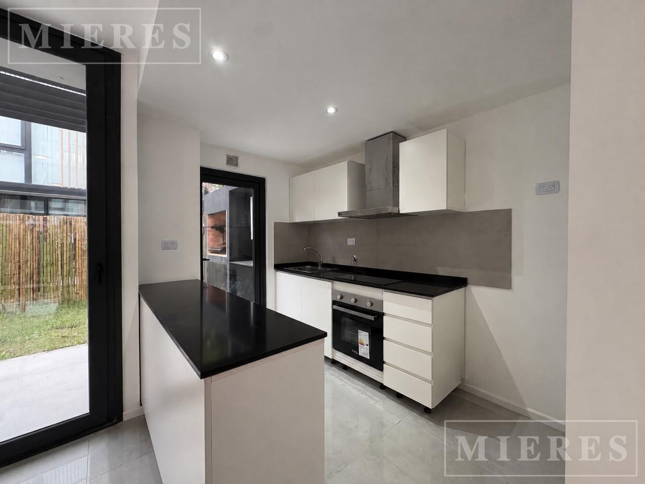 Foto de Triplex en Alquiler - Sunny, imagen 3