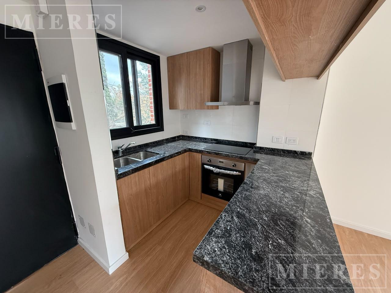 Foto de Triplex en alquiler en Brooklyn Park, Pilar, imagen 2