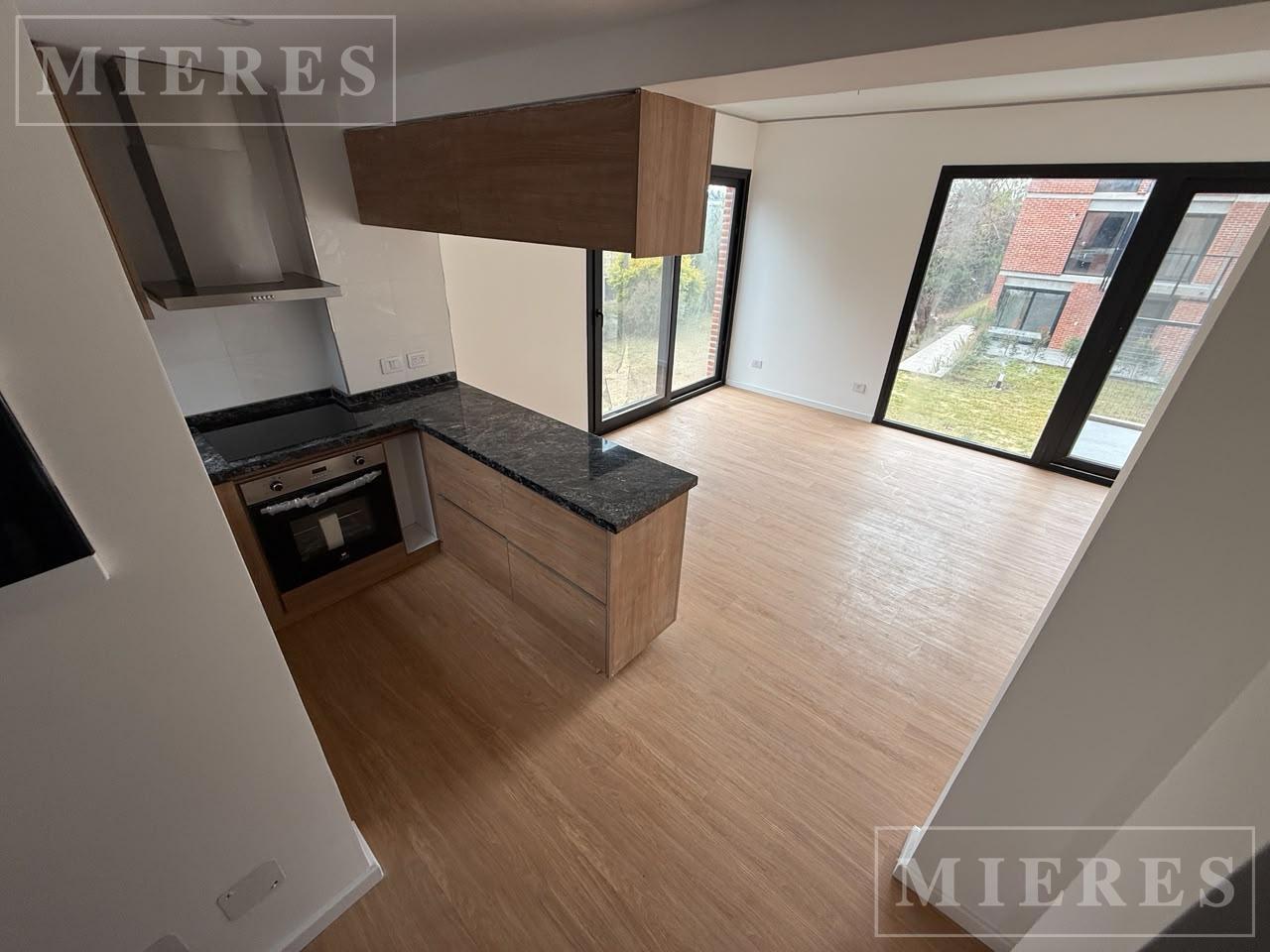 Foto de Triplex en alquiler en Brooklyn Park, Pilar, imagen 4