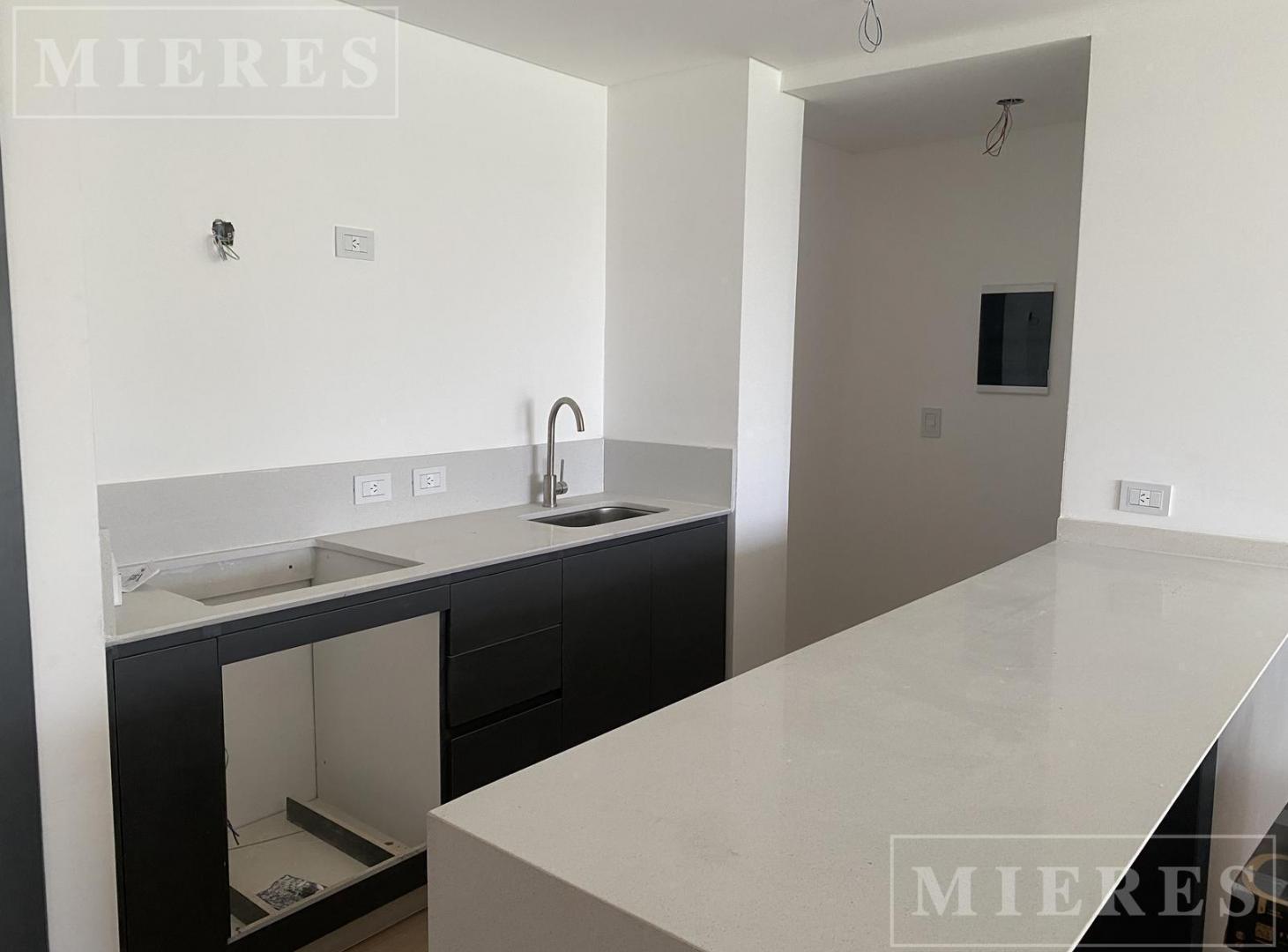 Foto de Departamento 3 ambientes en planta baja con jardín en alquiler, imagen 3