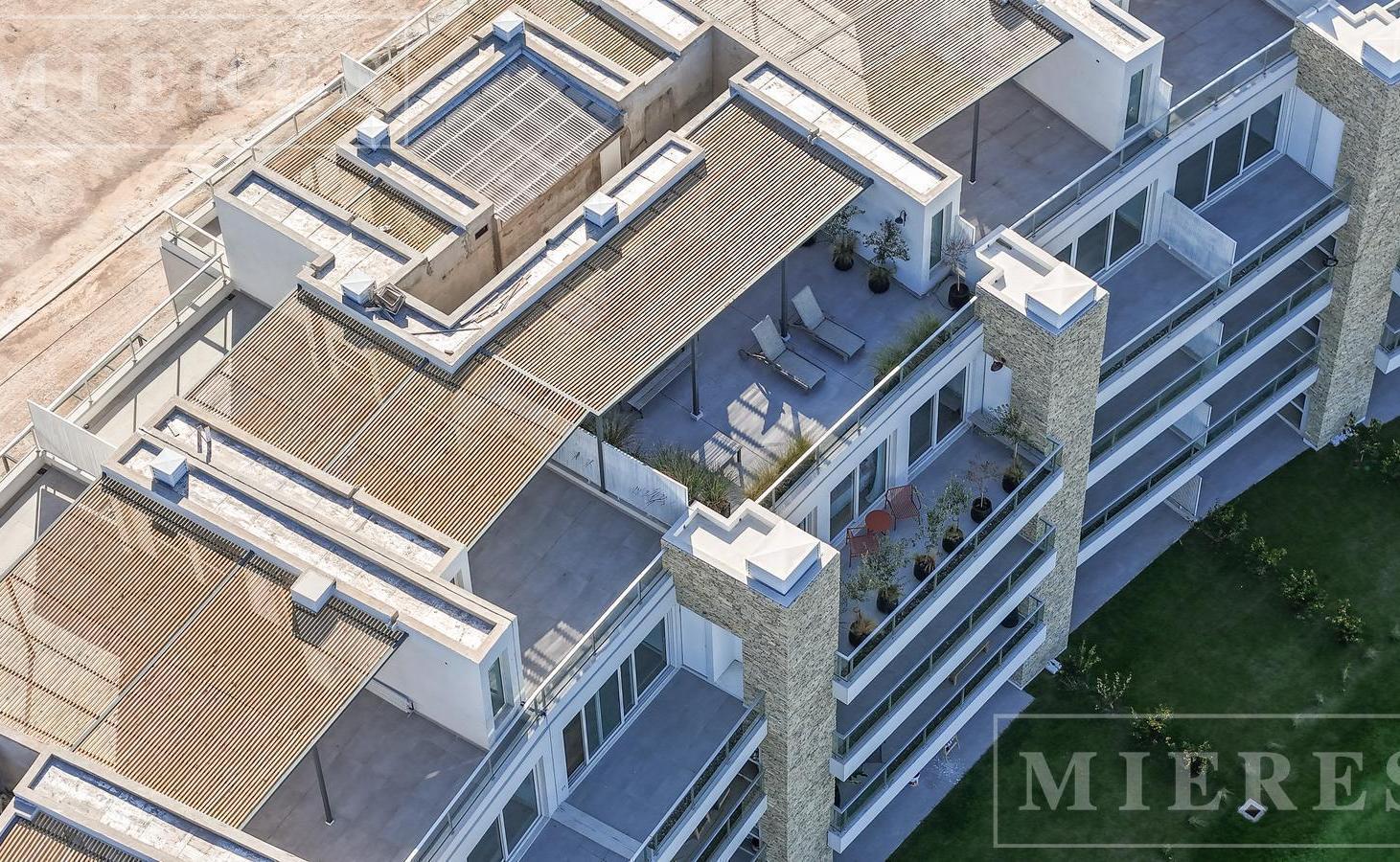 Foto de Departamento 3 ambientes en planta baja con jardín en alquiler, imagen 1