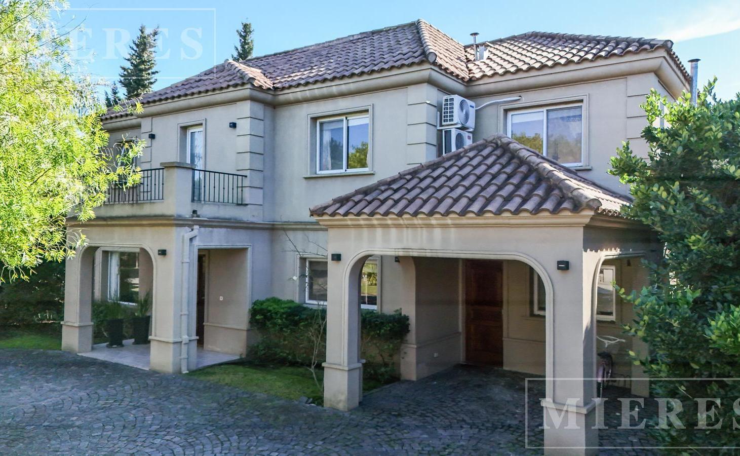 Foto de Casa en venta en La Montura, imagen 1