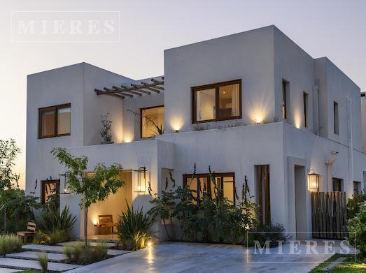 Foto de Casa en Alquiler de Verano a La Laguna en Laguna Grande - Villanueva., imagen 4