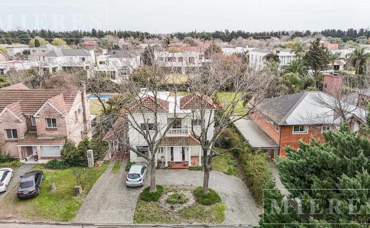 Casa venta en Santa Maria De Los Olivos