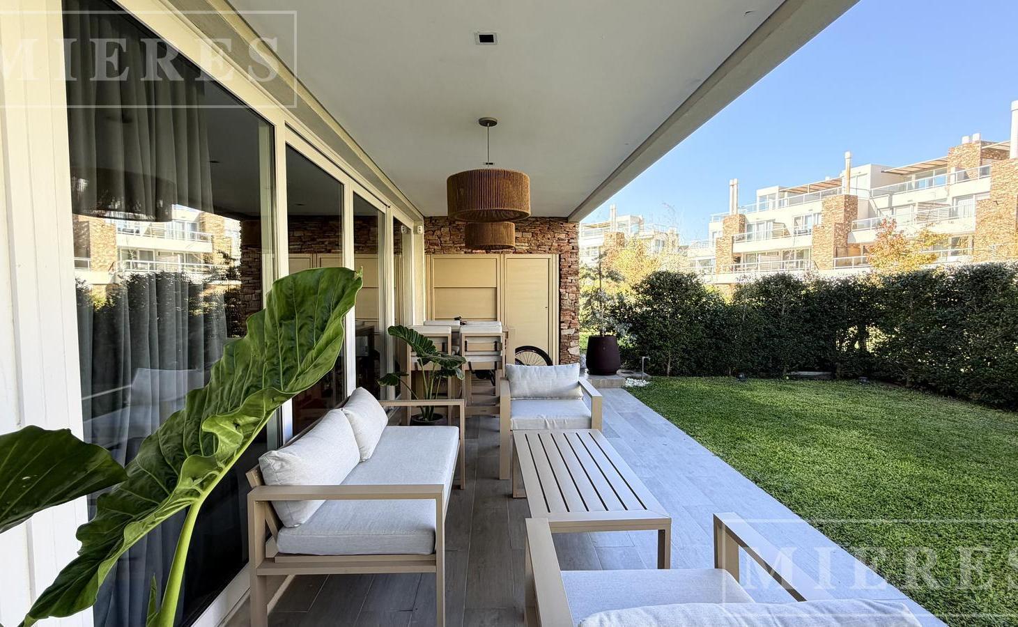 Departamento 4 ambientes en planta baja en venta. La Balconada, Los Castaños, Nordelta