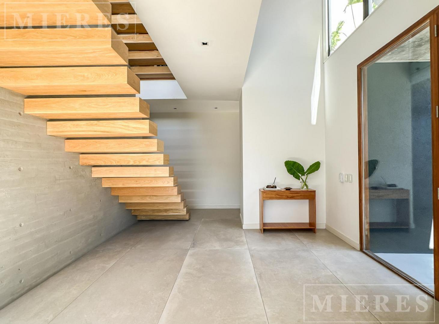 Foto de Casa en venta al lago en el Barrio Virazon, Nordelta, imagen 3