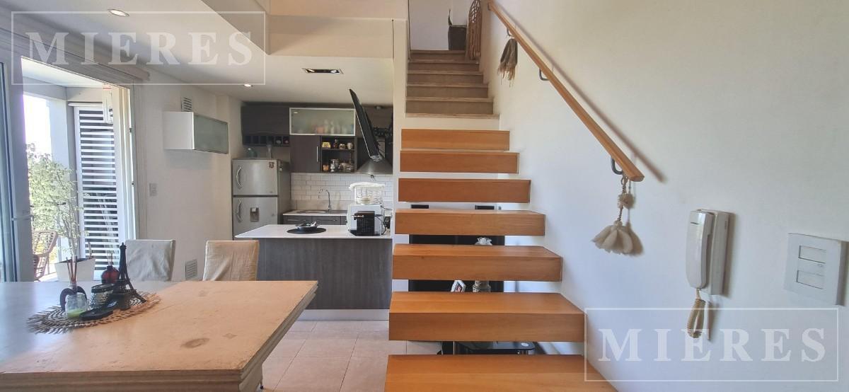 Foto de Excelente departamento 2 ambientes con balcon y cochera en venta en el, imagen 3