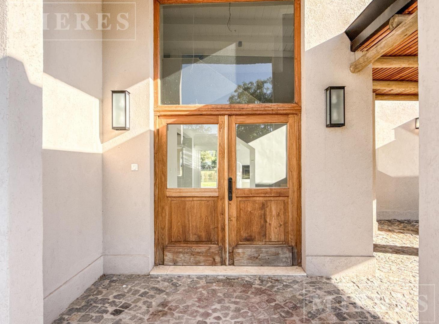 Foto de Casa a la laguna en venta en Las Glorietas, Nordelta, imagen 2