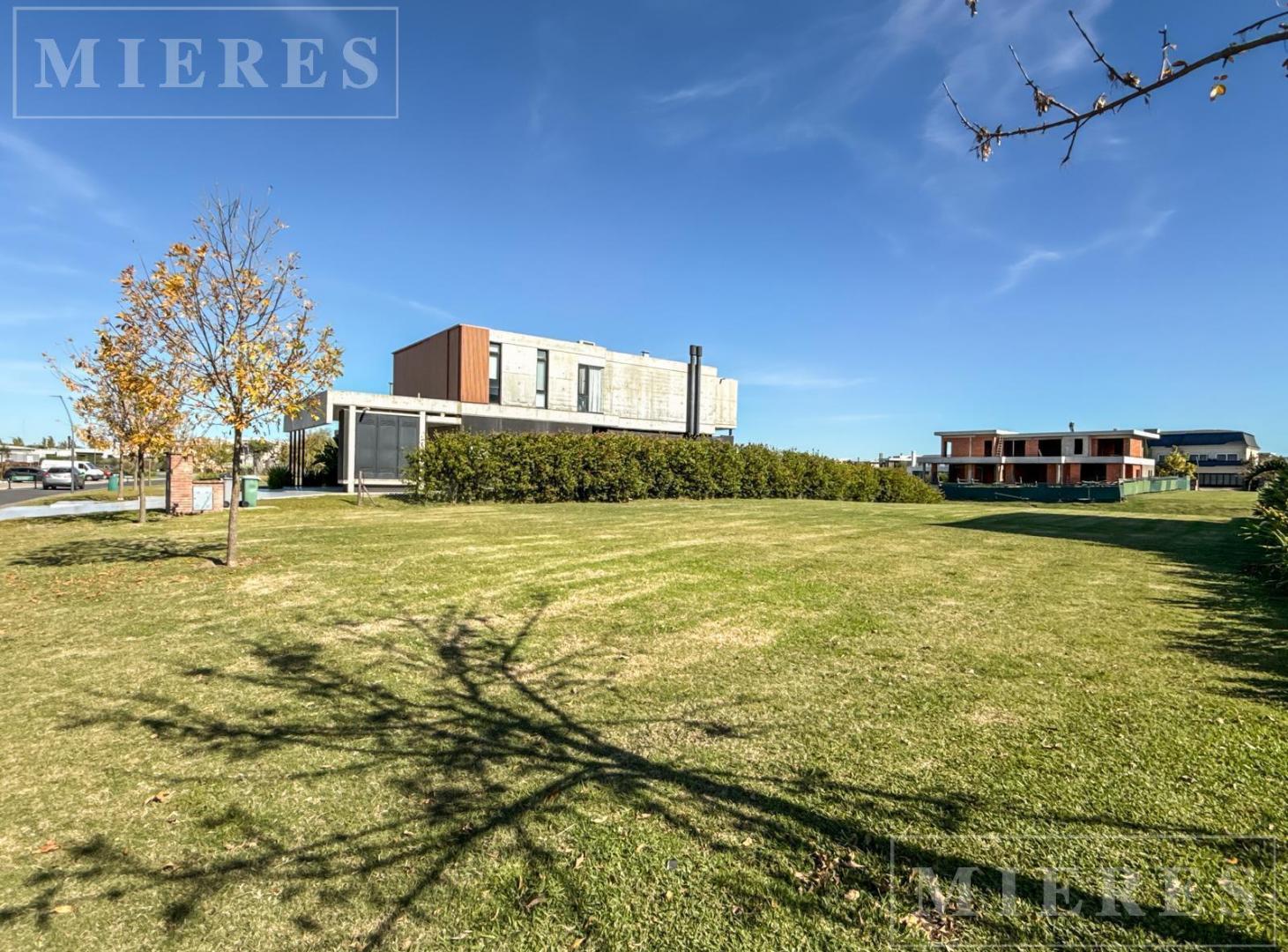 Foto de Lote en venta Al Lago en el Barrio Virazon de Nordelta., imagen 5