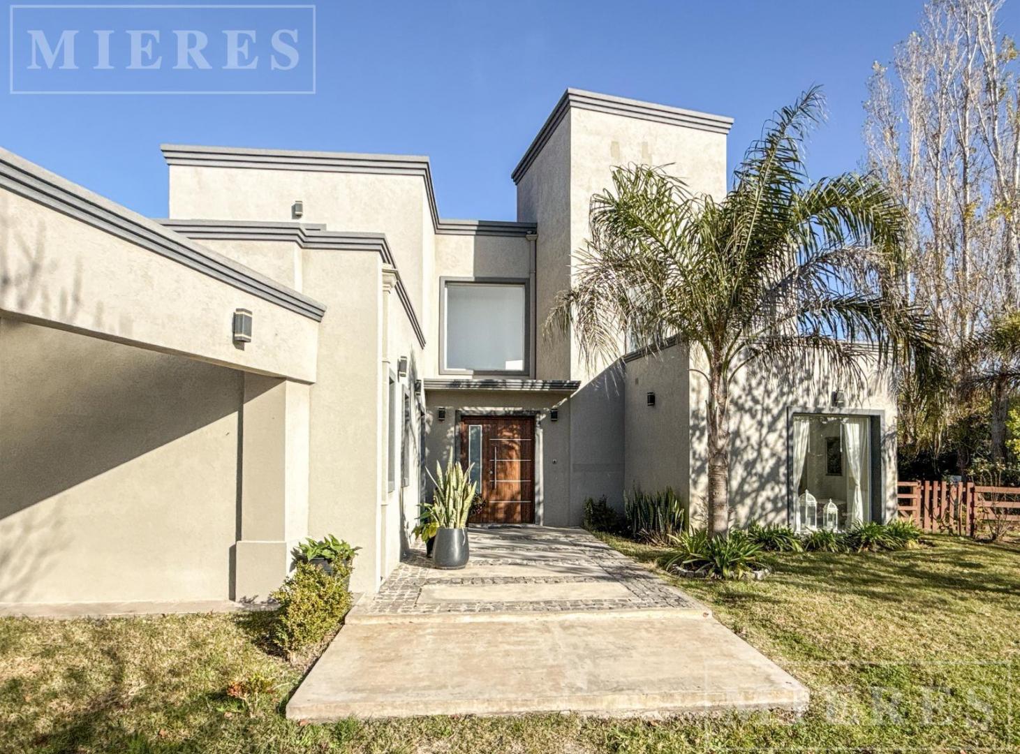 Foto de Casa en venta en el Barrio La Alameda, Nordelta, imagen 3