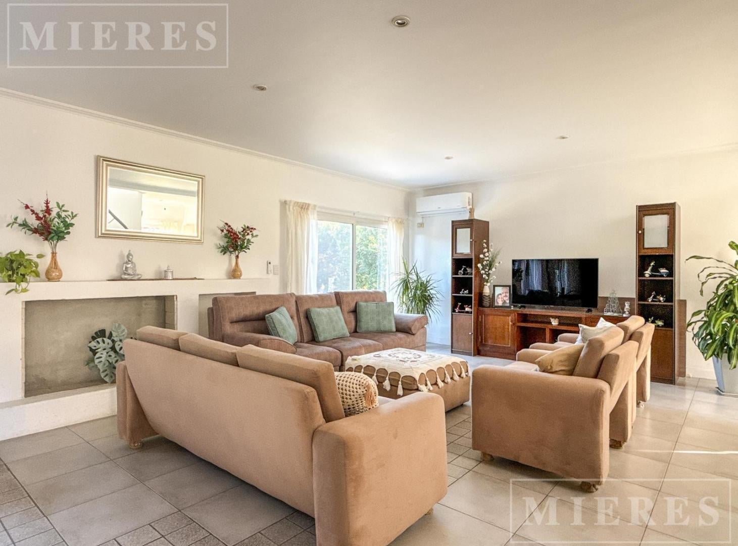 Foto de Casa en venta en el Barrio La Alameda, Nordelta, imagen 2