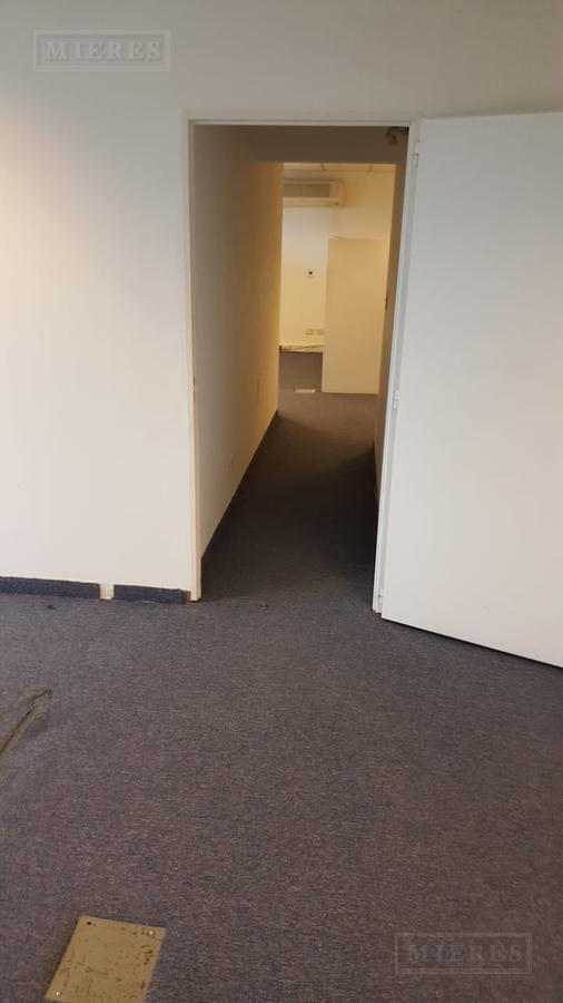 Foto de Oficina de 300 m2 en Alquiler en Panamericana y Thames- San Isidro, imagen 1
