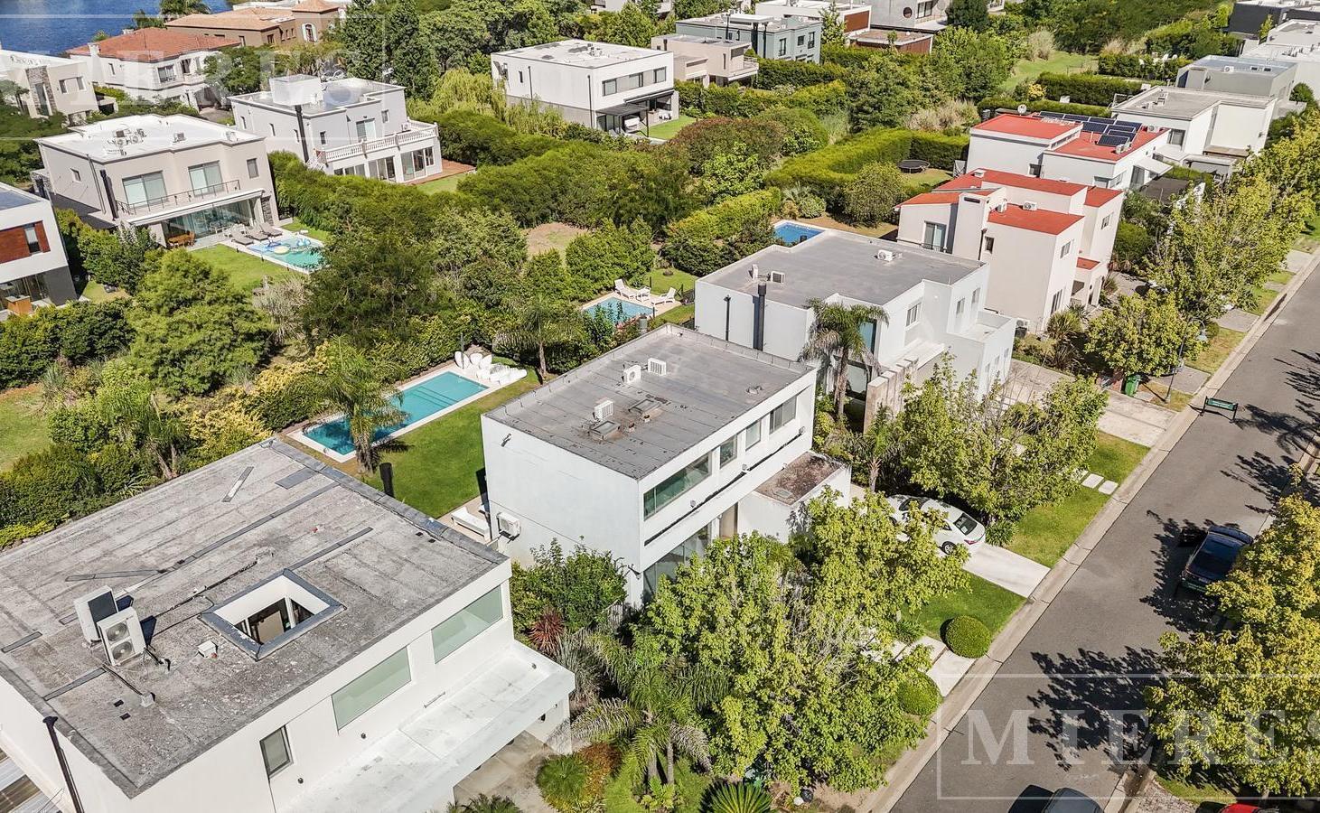 Foto de Casa en venta en barrio Los Alisos, Nordelta, imagen 3