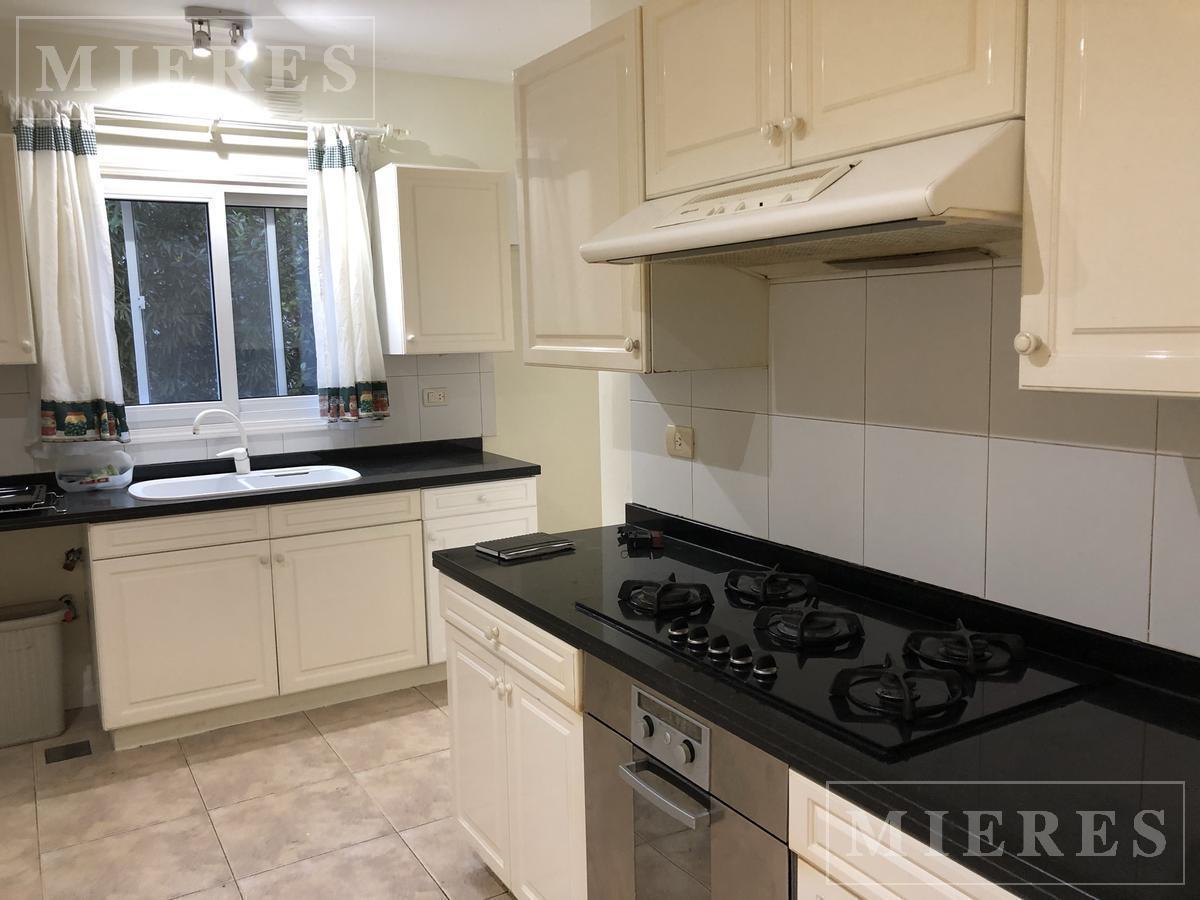 Foto de Casa en venta con renta sobre lote a la laguna en Barrancas del Lago, imagen 4