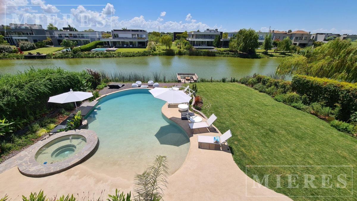 Foto de Casa en venta sobre lote al Lago Central en El Golf, Nordelta, imagen 2