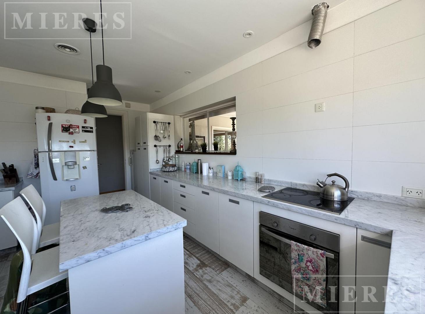 Foto de Casa a la laguna en alquiler anual amoblado en Las Glorietas, Nordelta, imagen 1