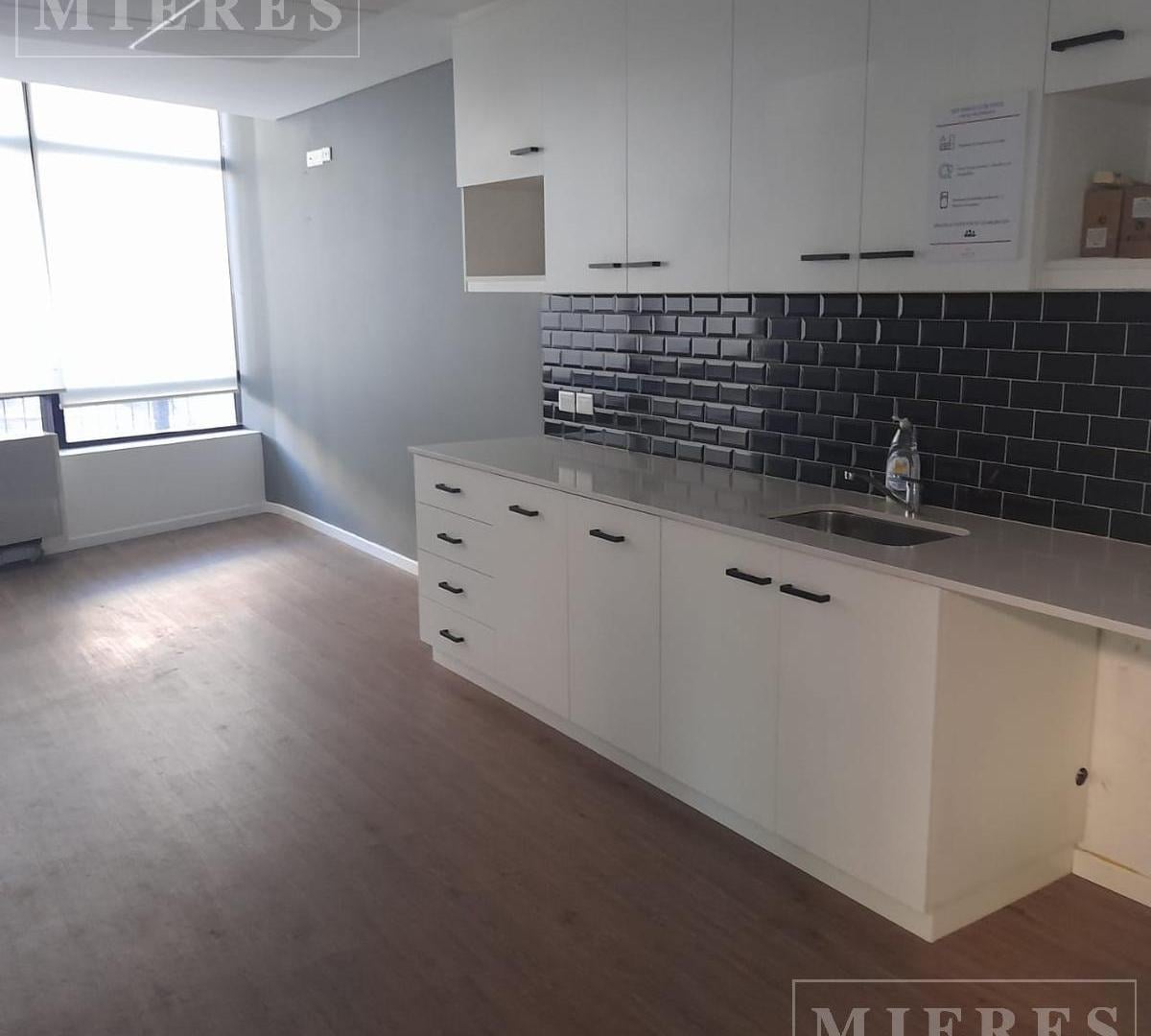 Foto de Oficina de 107 m2 en Venta con Renta en San Isidro, imagen 2