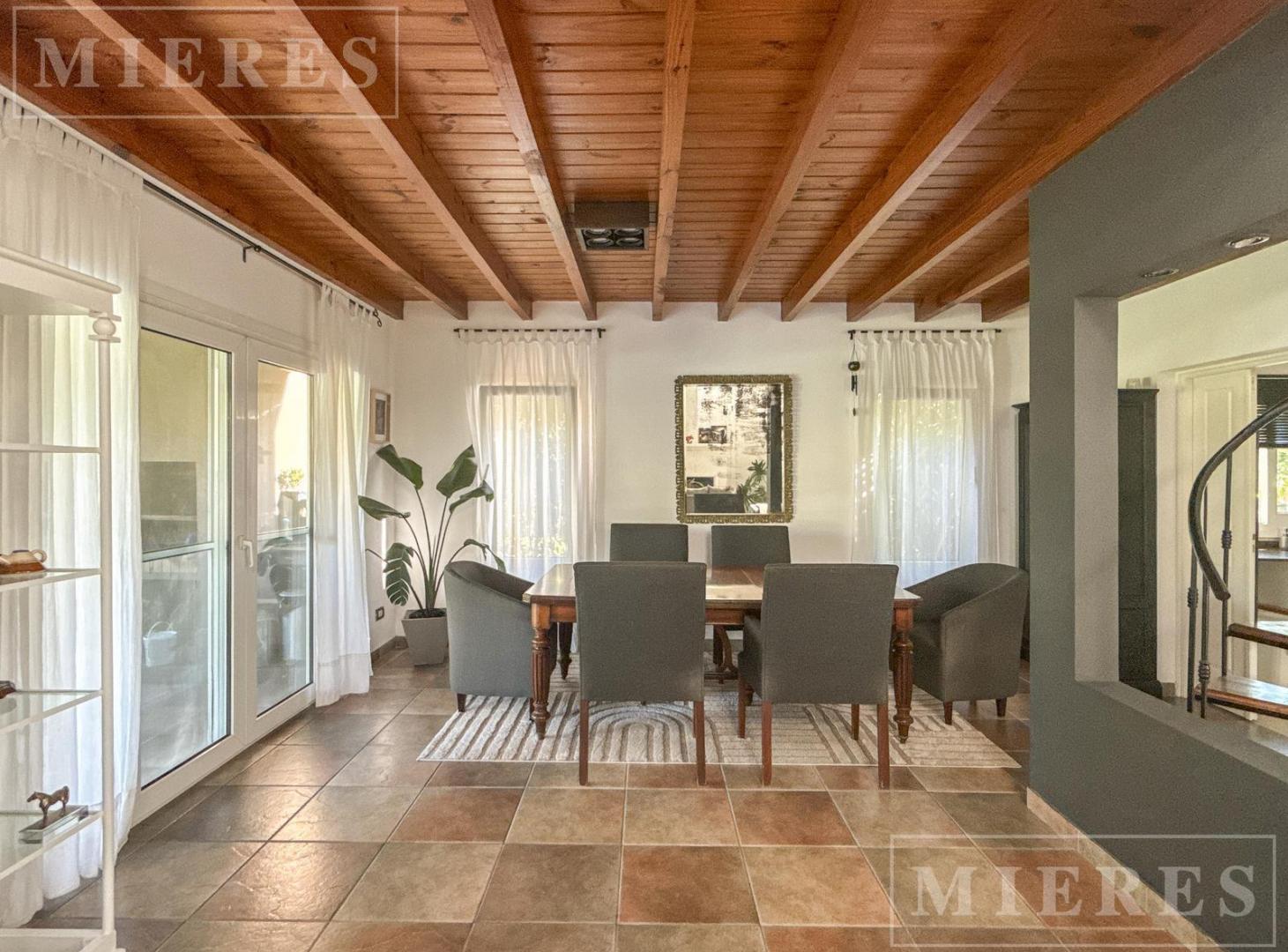 Foto de Muy linda casa en venta en Buen Retiro, imagen 4