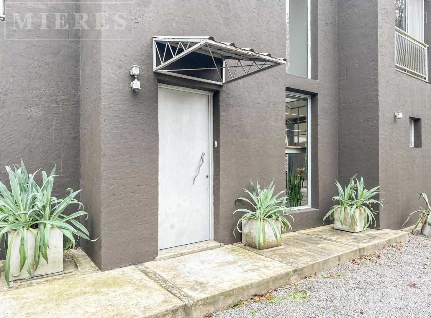 Foto de Excelente casa en venta en El Establo, imagen 3