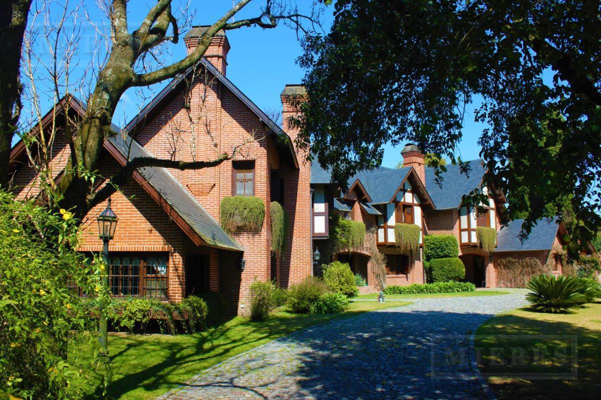 Foto de Importante casa de 500m² en Highland Park C.C., imagen 3