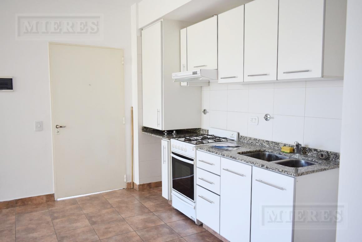 Foto de Departamento de tres ambientes en venta en Verdi 57, imagen 1