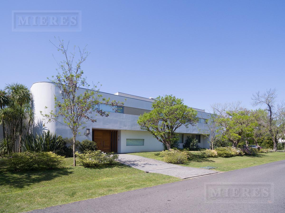 Foto de Importante casa en venta en Mayling Club de Campo, imagen 1
