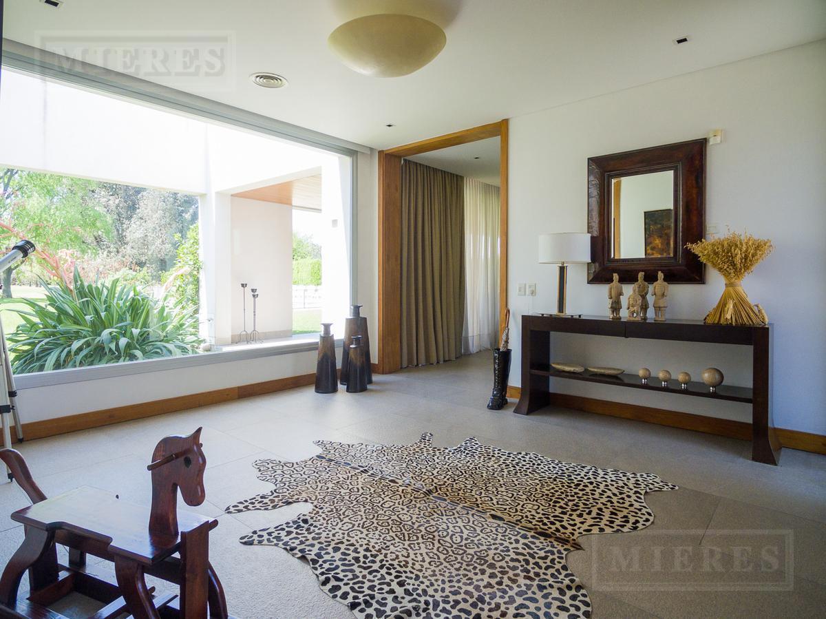 Foto de Importante casa en venta en Mayling Club de Campo, imagen 4