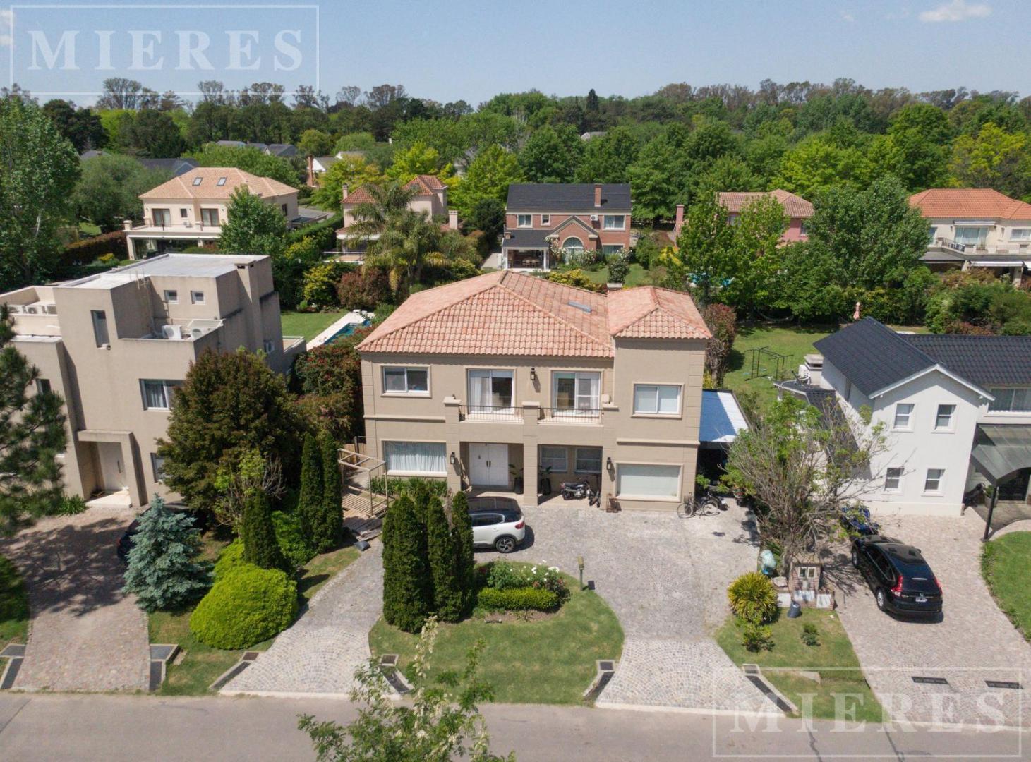 Foto de Muy buena casa en venta en La Lomada De Pilar, imagen 1