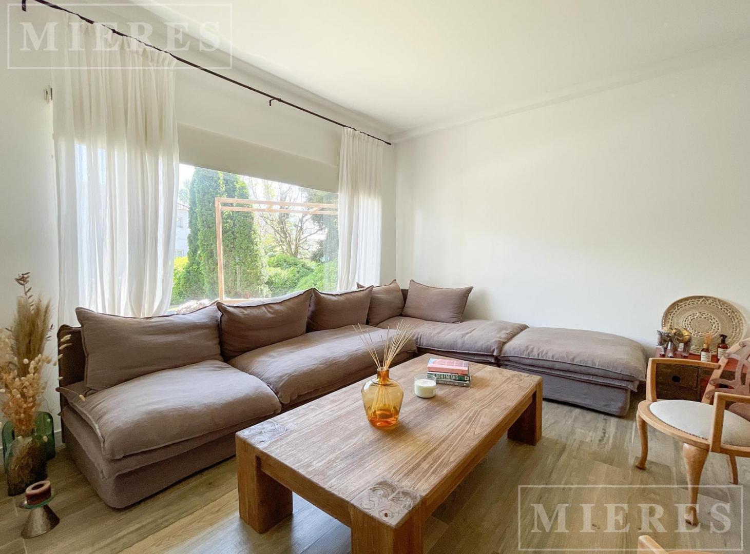 Foto de Muy buena casa en venta en La Lomada De Pilar, imagen 2