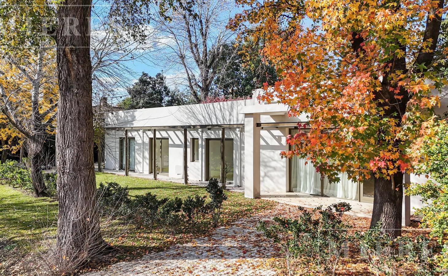 Foto de Excelente casa en venta en Highland Park C.C, imagen 4
