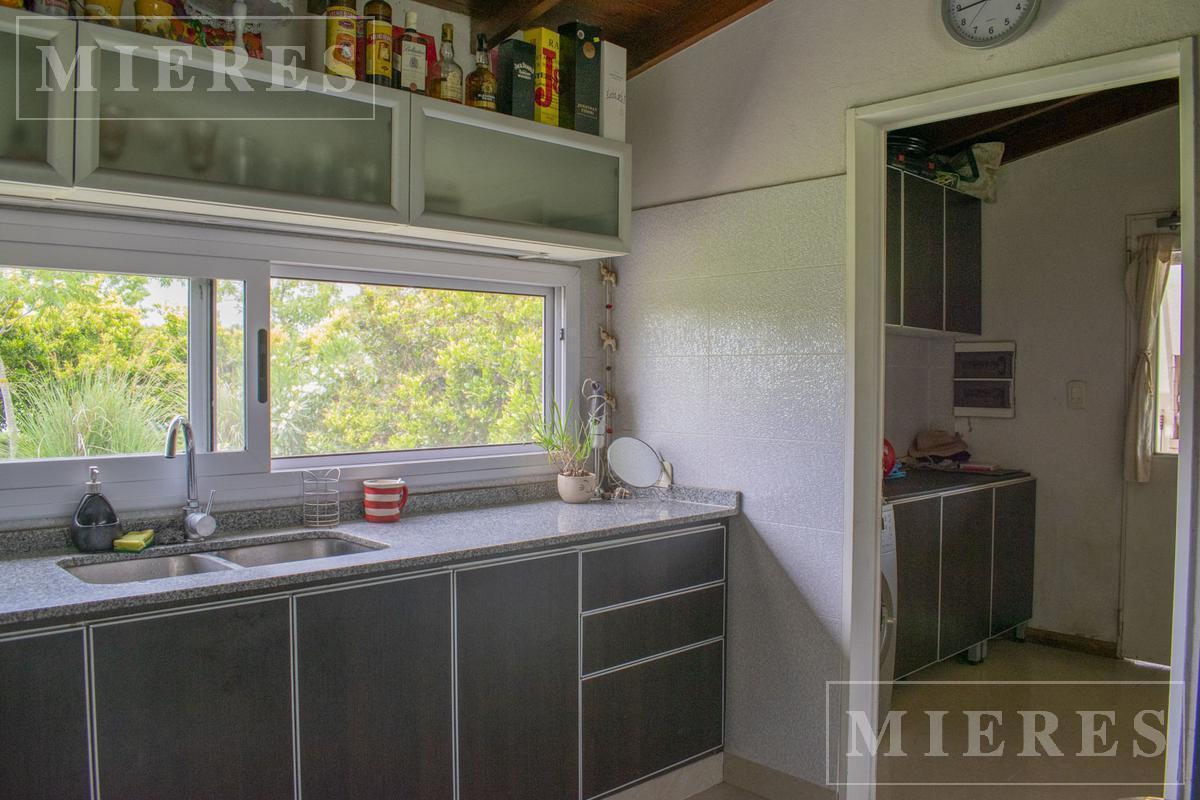 Foto de Lindisima casa en venta con vista al lago en Chacras de la Cruz, imagen 4