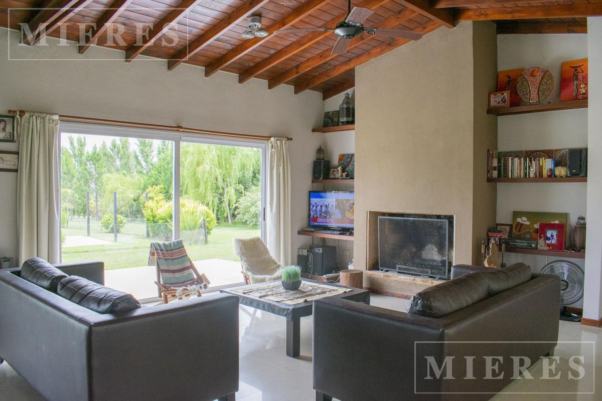 Foto de Lindisima casa en venta con vista al lago en Chacras de la Cruz, imagen 3