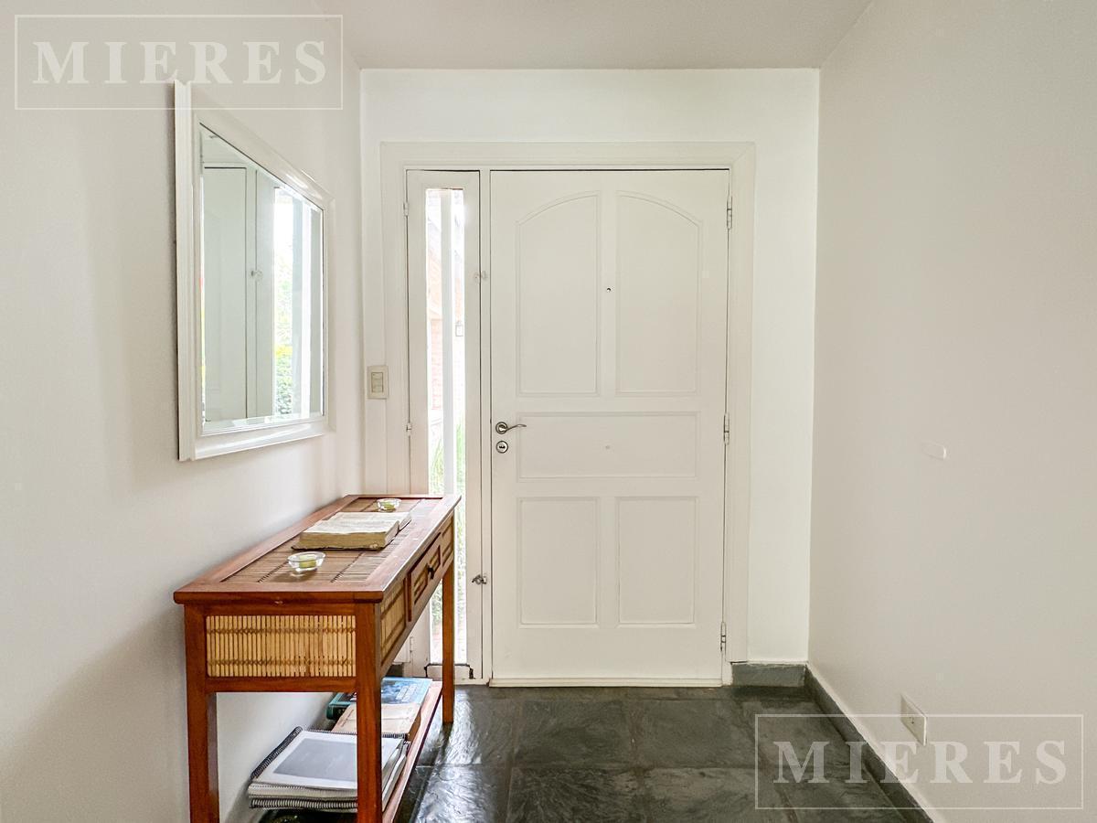 Foto de Muy linda casa en venta en Laureles, imagen 4