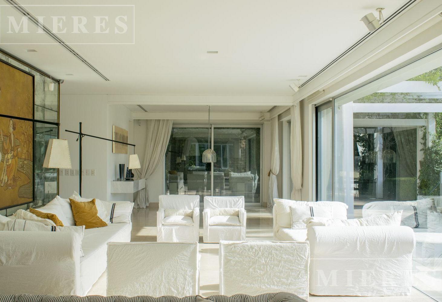 Foto de Casa en venta en Tortugas Country Club - con renta, imagen 5