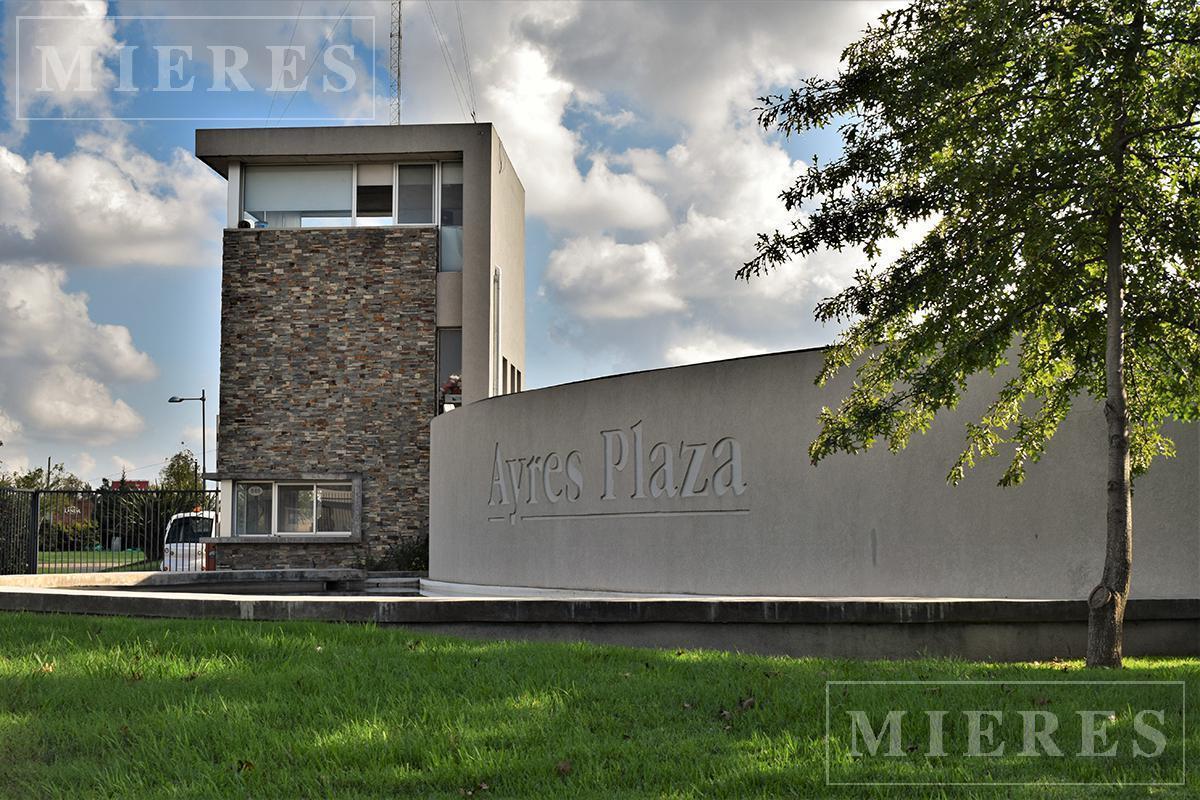 Foto de Lote de 594m² en venta en Ayres Plaza, imagen 3