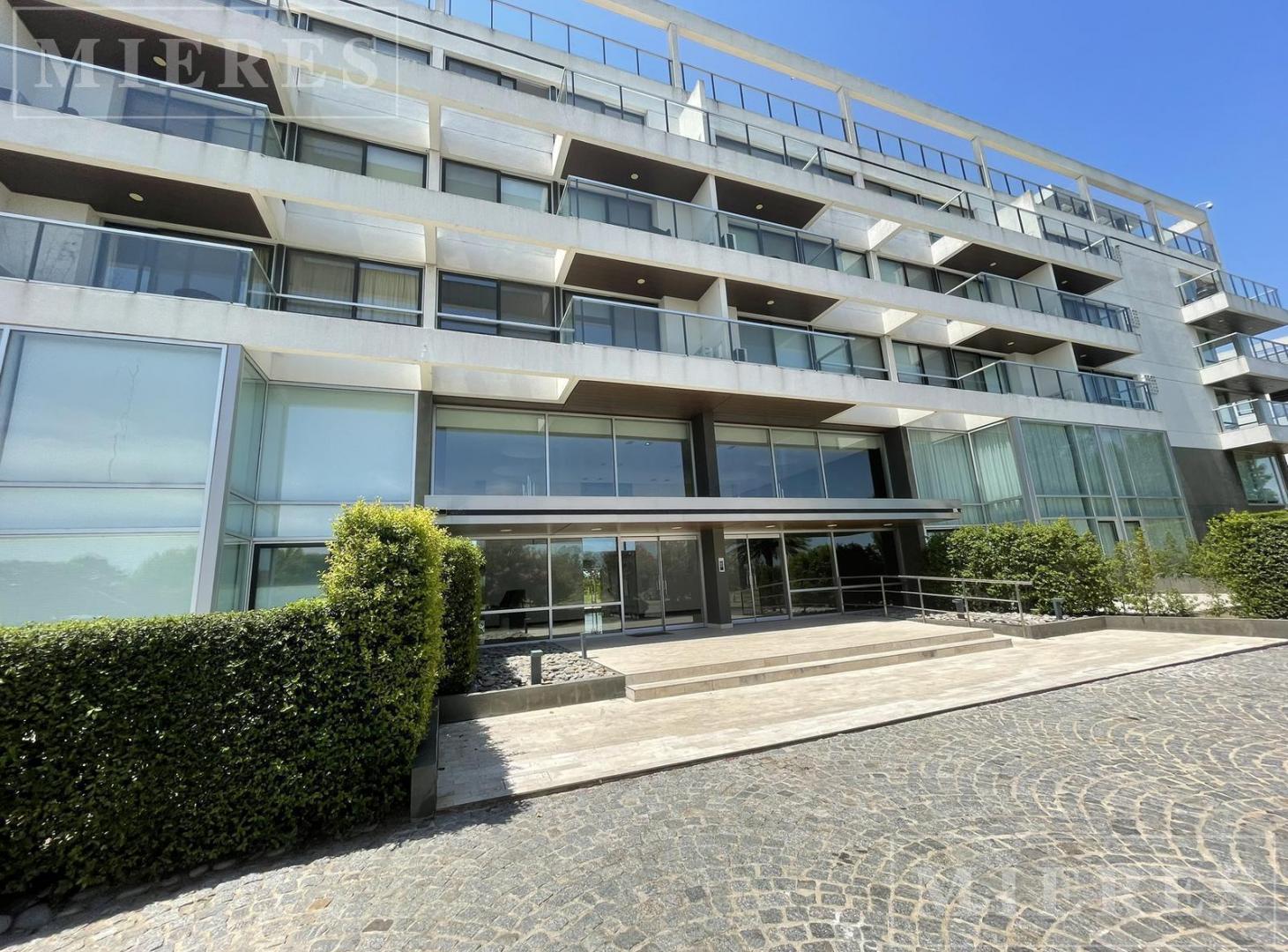 Foto de Departamento de tres dormitorios con terraza en Hilton Pilar Golf, imagen 5