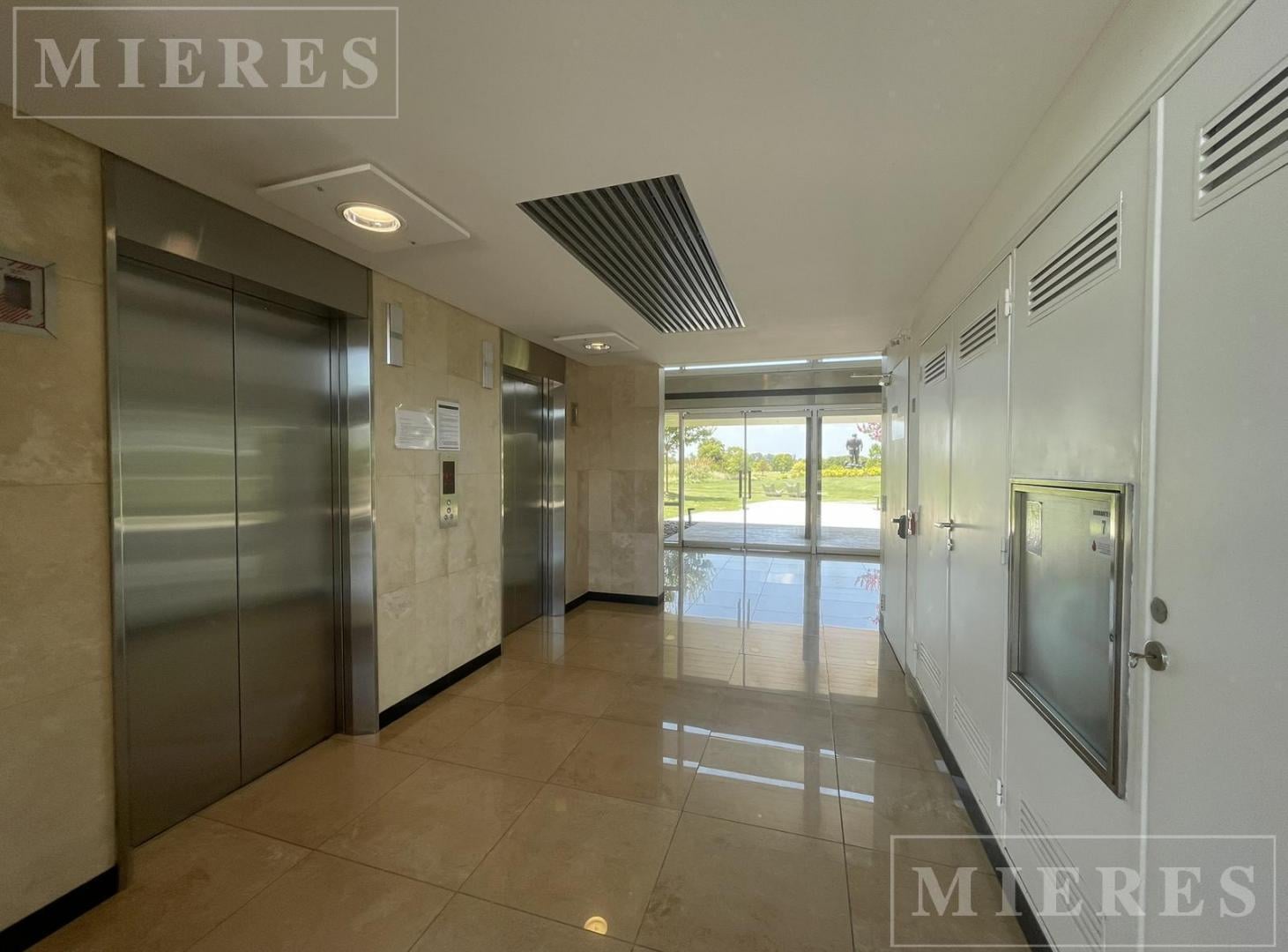 Foto de Departamento de tres dormitorios con terraza en Hilton Pilar Golf, imagen 3