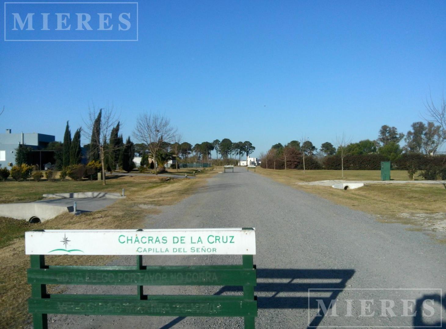 Foto de Lote de 5500m² en venta en Chacras de la Cruz, imagen 1