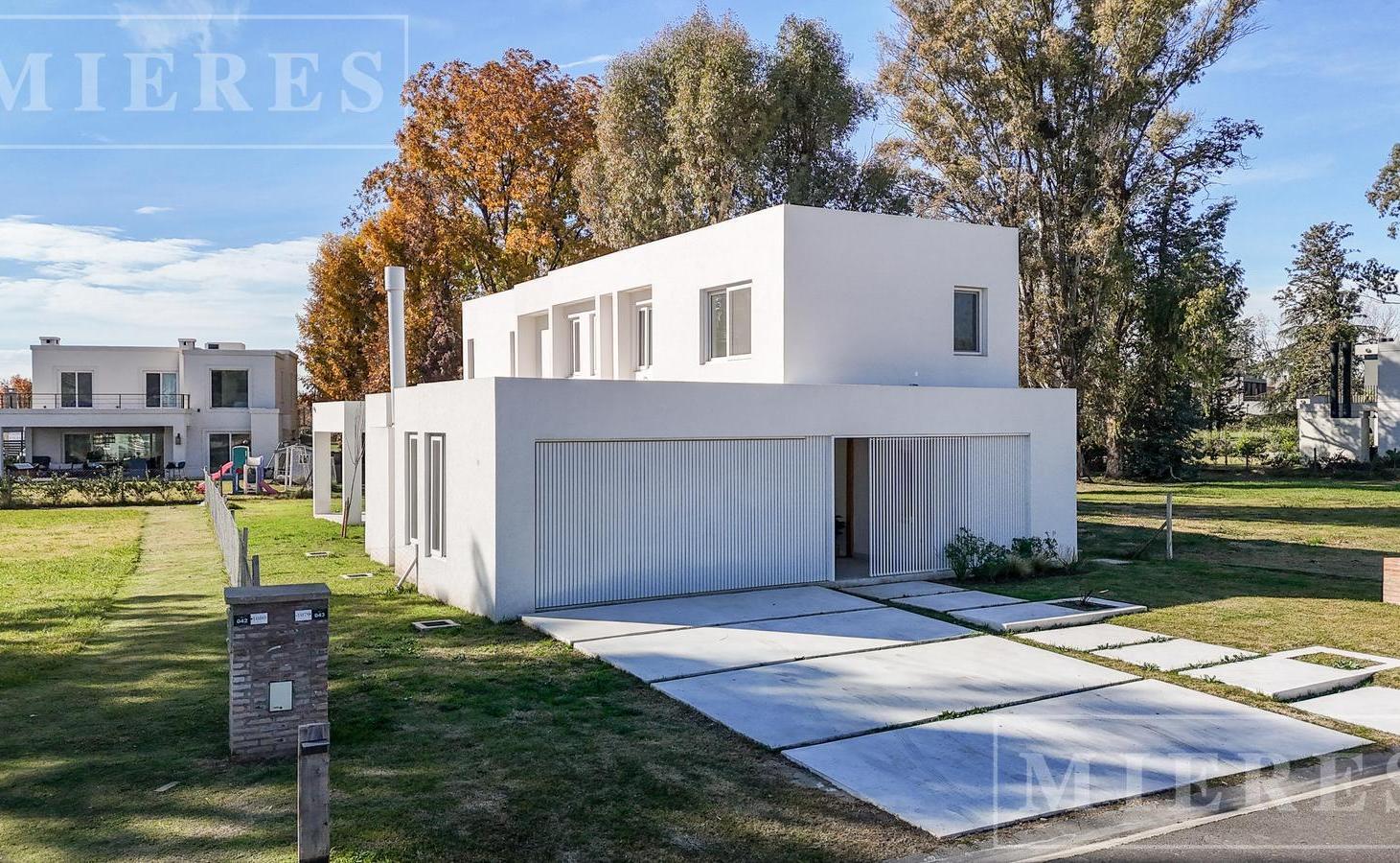 Foto de Excelente casa en venta, en construccion, en Azzurra, imagen 1